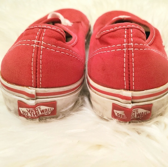Red vans - Picture 3 of 4